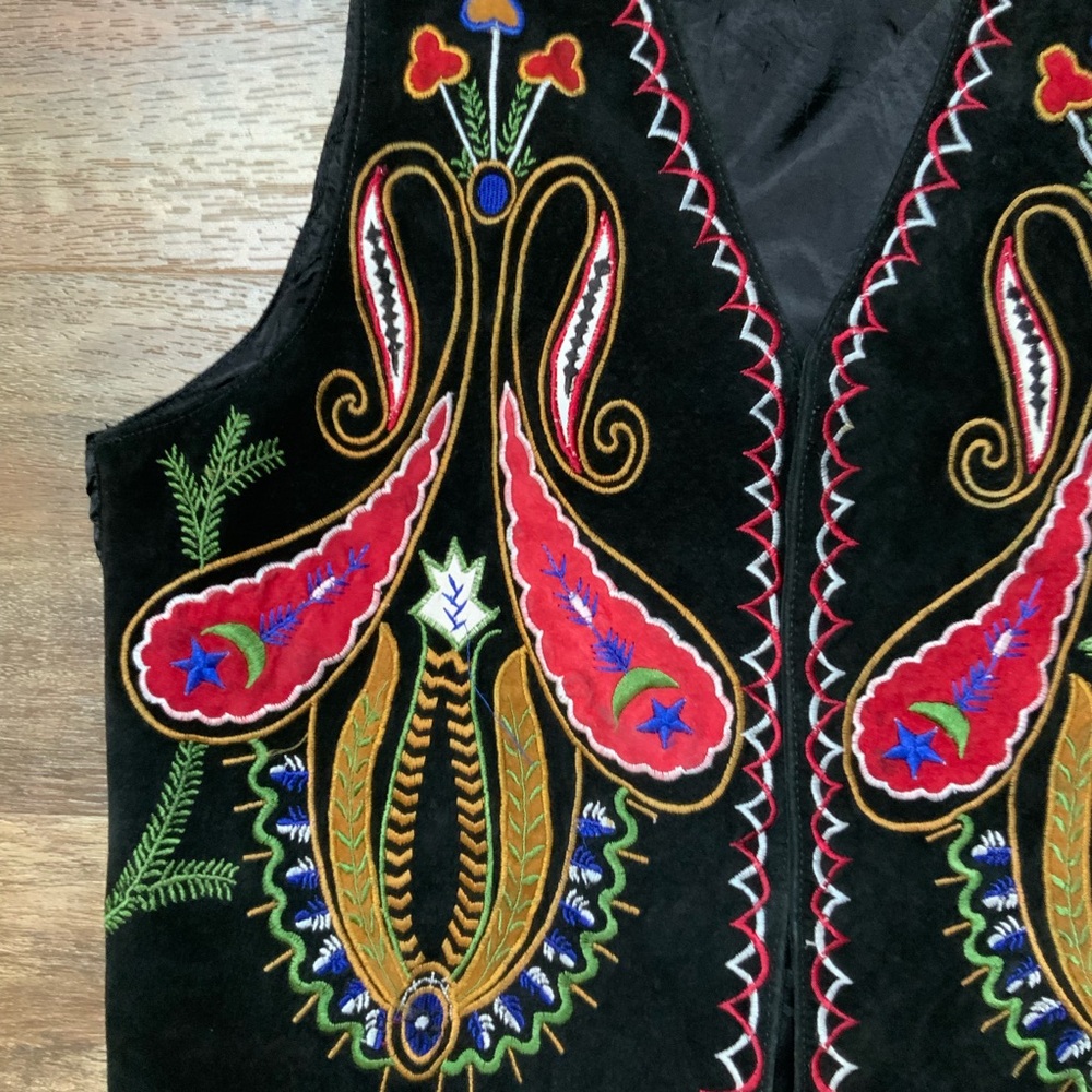 Erez Levy Vintage 80s Black Suede Embroidered Vest Paisley Folk Boho Art SZ M - Picture 3 of 6